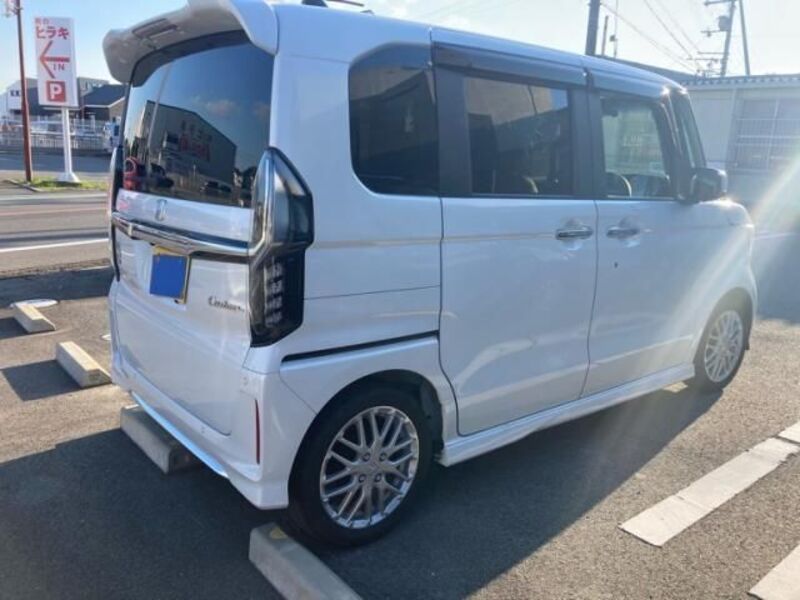 N BOX CUSTOM