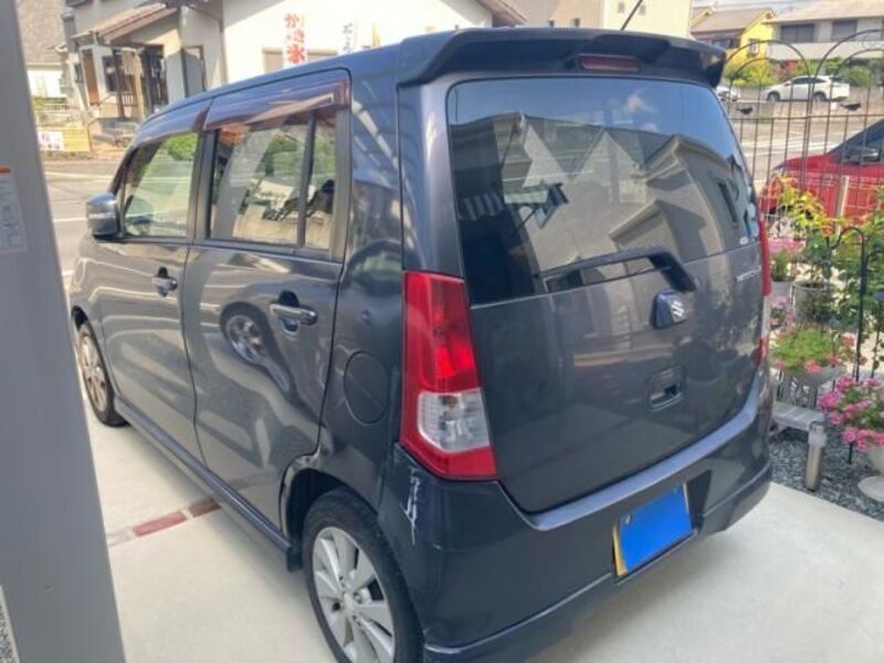 WAGON R