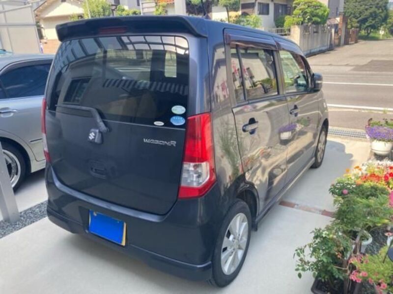 WAGON R