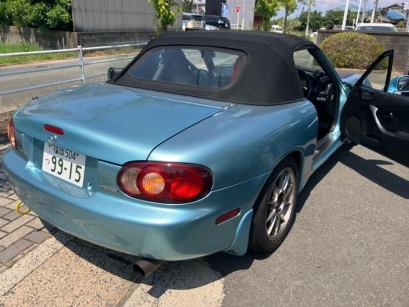 ROADSTER