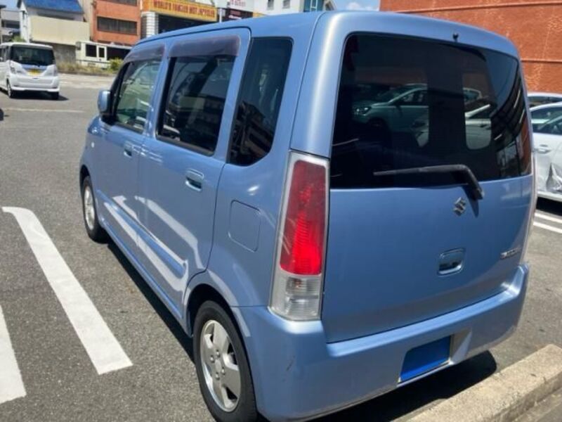 WAGON R