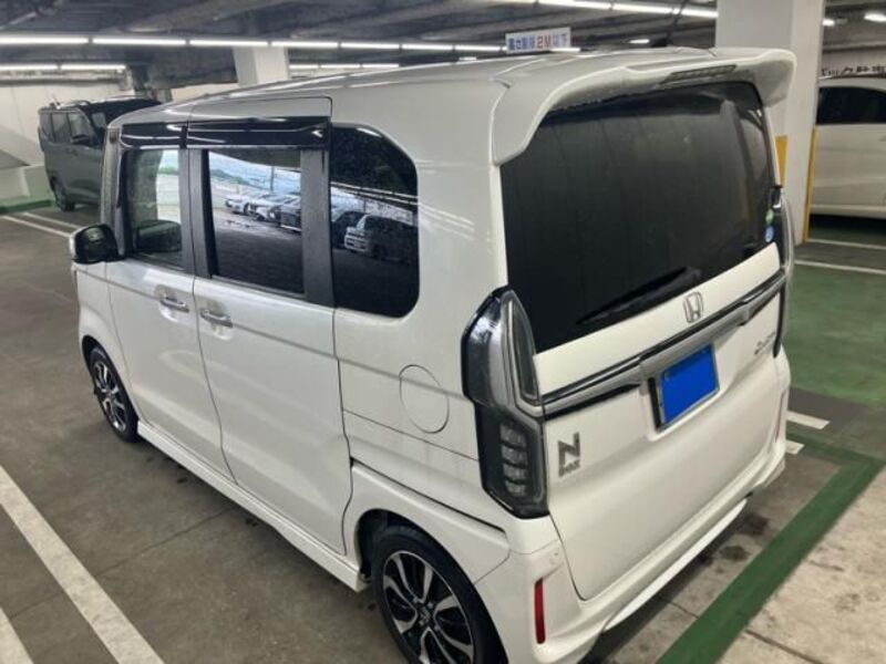 N BOX CUSTOM