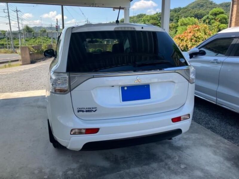 OUTLANDER PHEV
