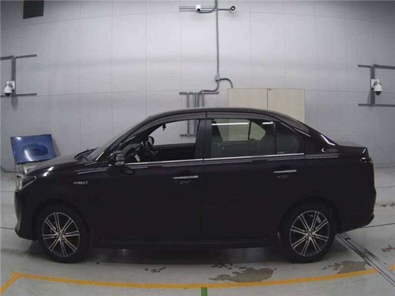 COROLLA AXIO