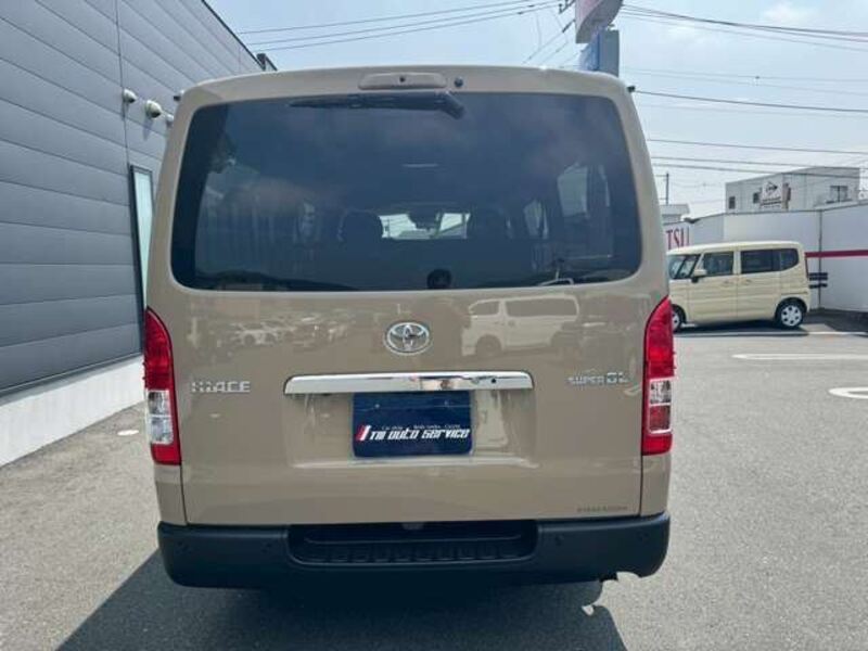 HIACE VAN