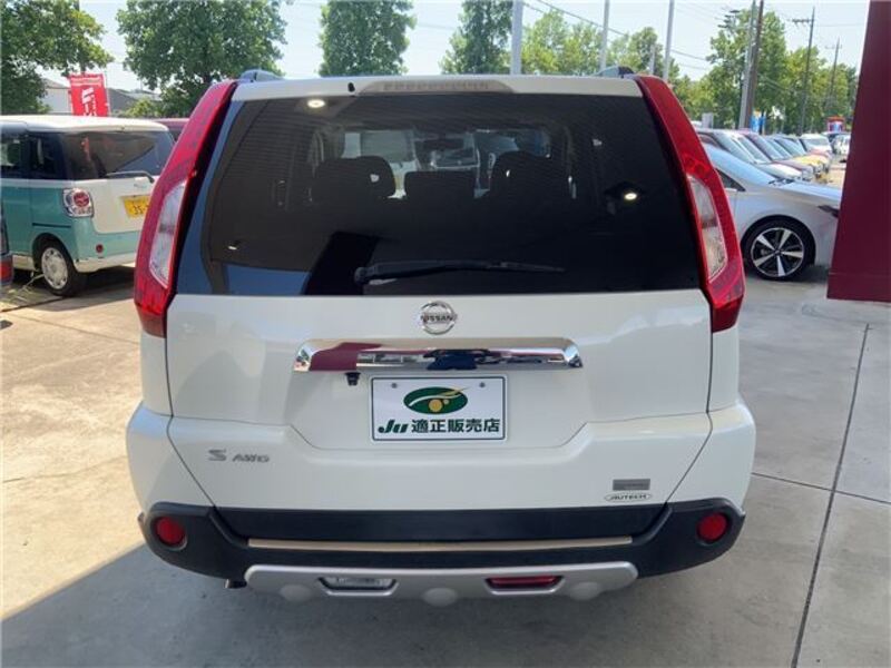 X-TRAIL