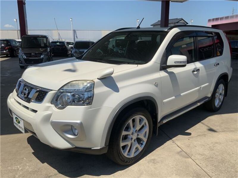 X-TRAIL
