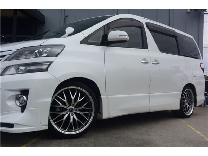 VELLFIRE