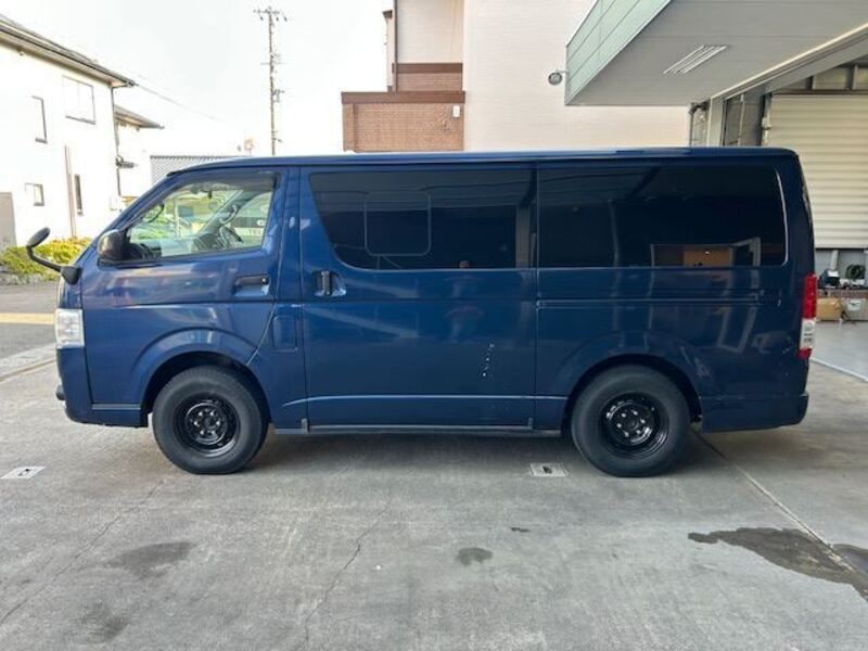 HIACE VAN