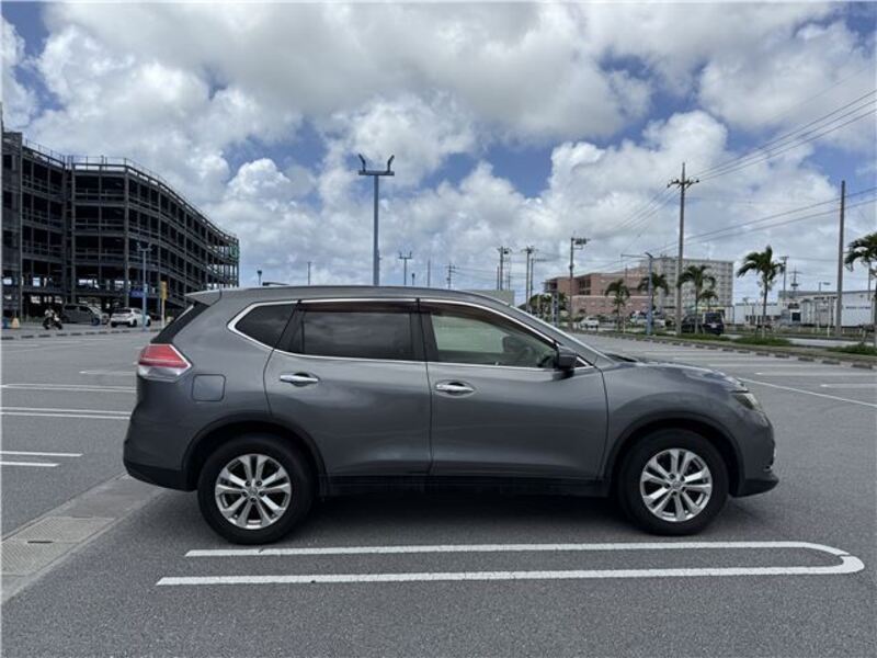 X-TRAIL