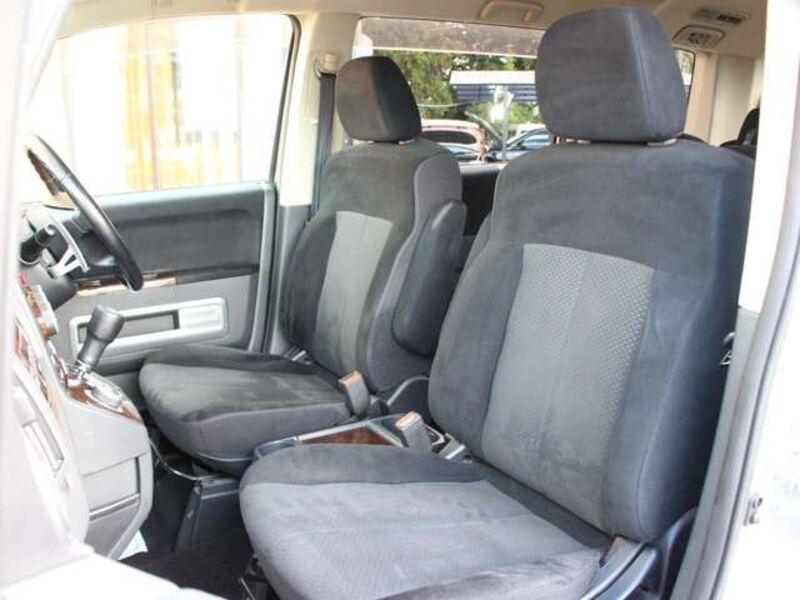 DELICA D5