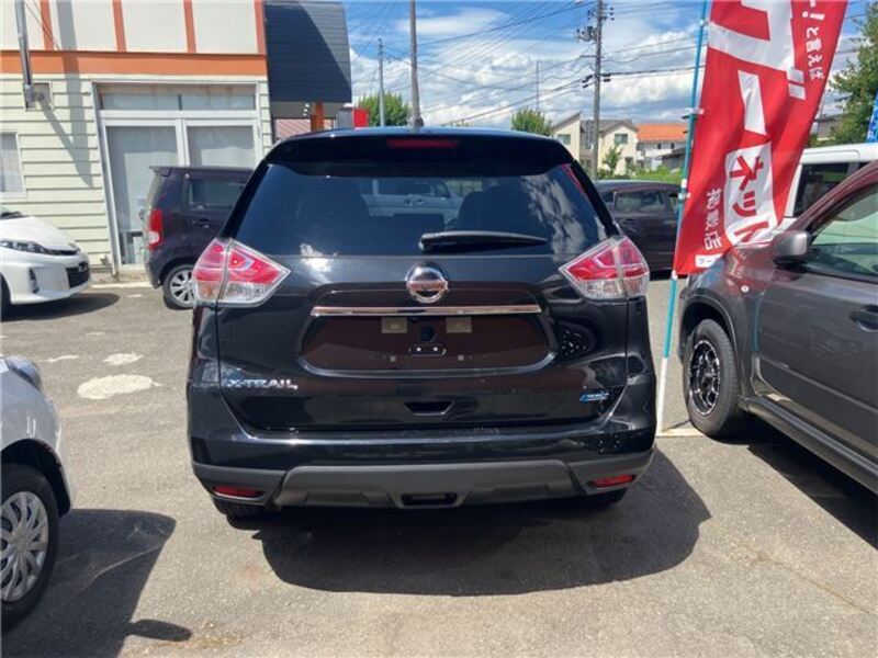 X-TRAIL