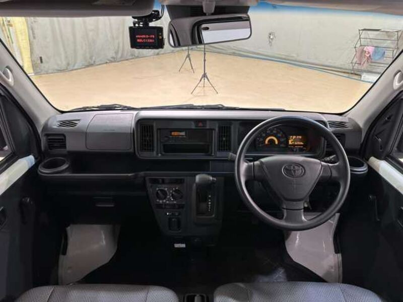 PIXIS VAN