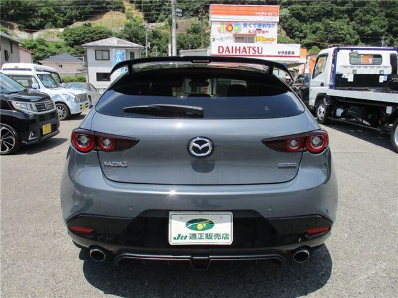 MAZDA3