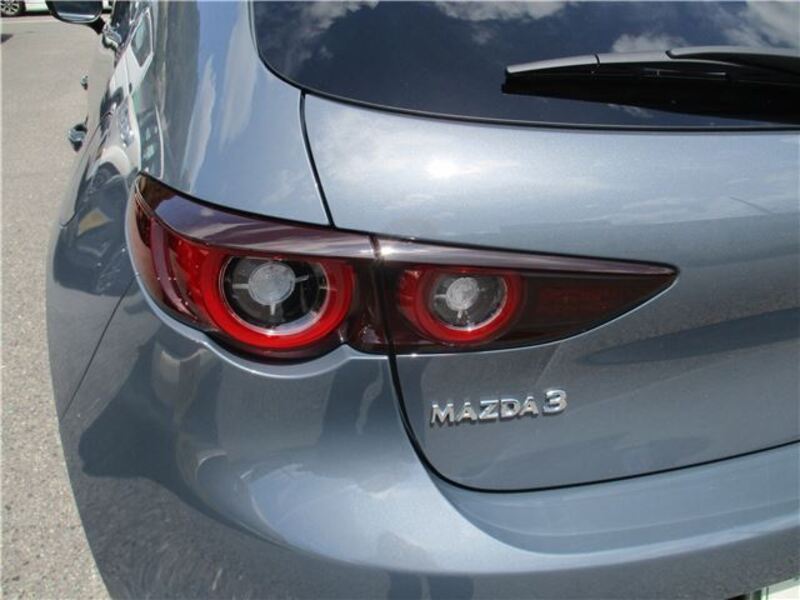 MAZDA3