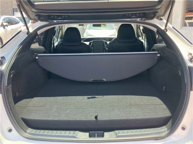 PRIUS PHV