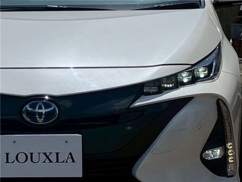 PRIUS PHV