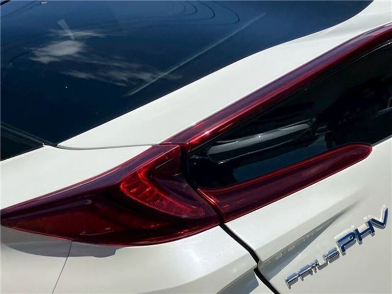 PRIUS PHV