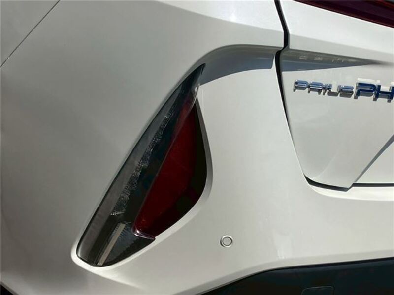 PRIUS PHV