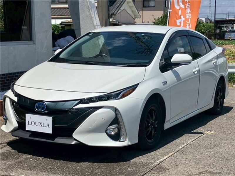 PRIUS PHV