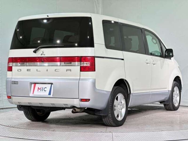 DELICA D5