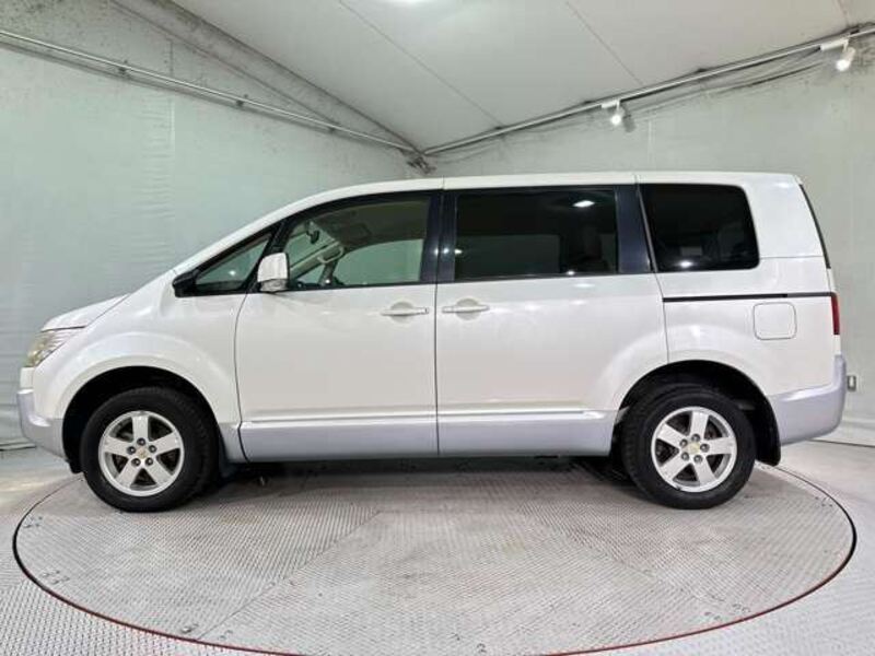 DELICA D5