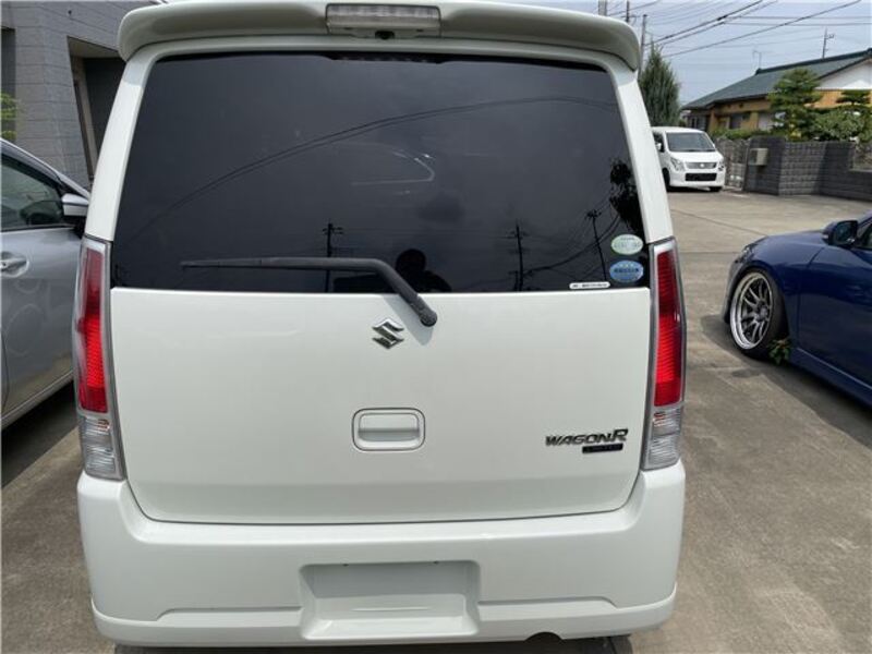 WAGON R