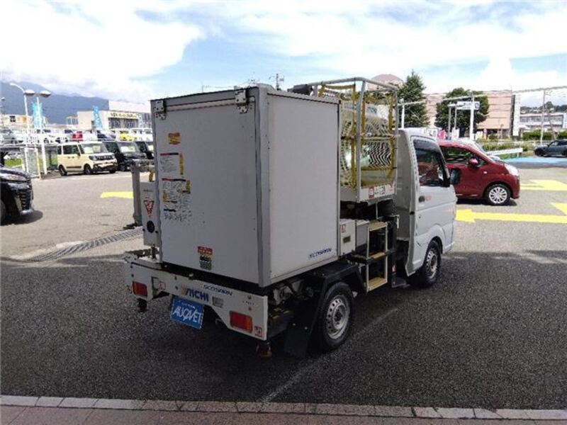 CARRY TRUCK