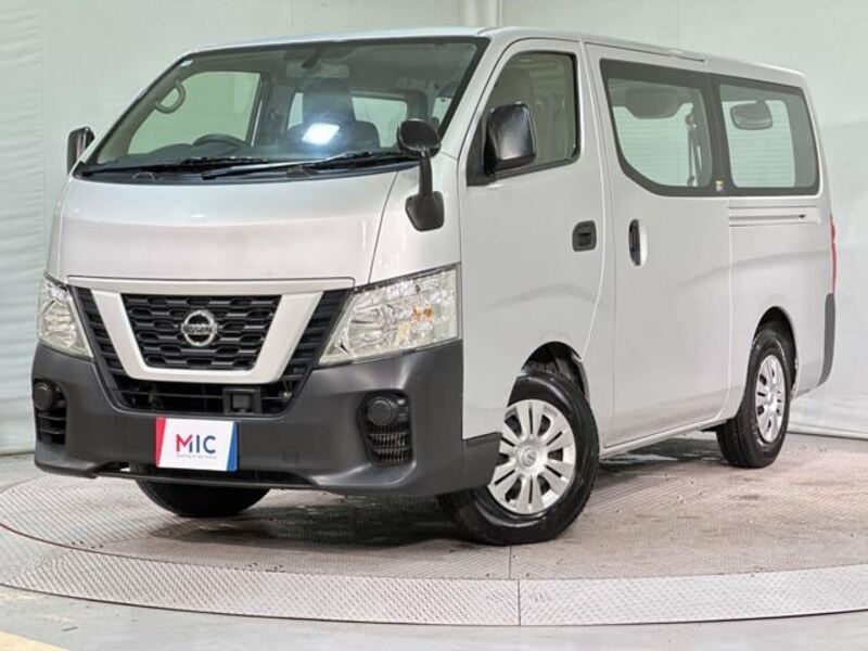NV350 CARAVAN-0