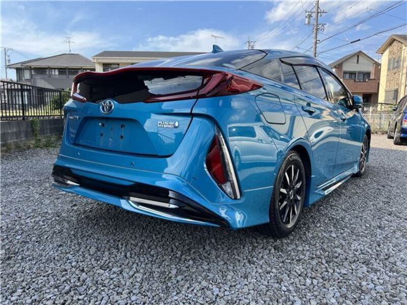 PRIUS PHV