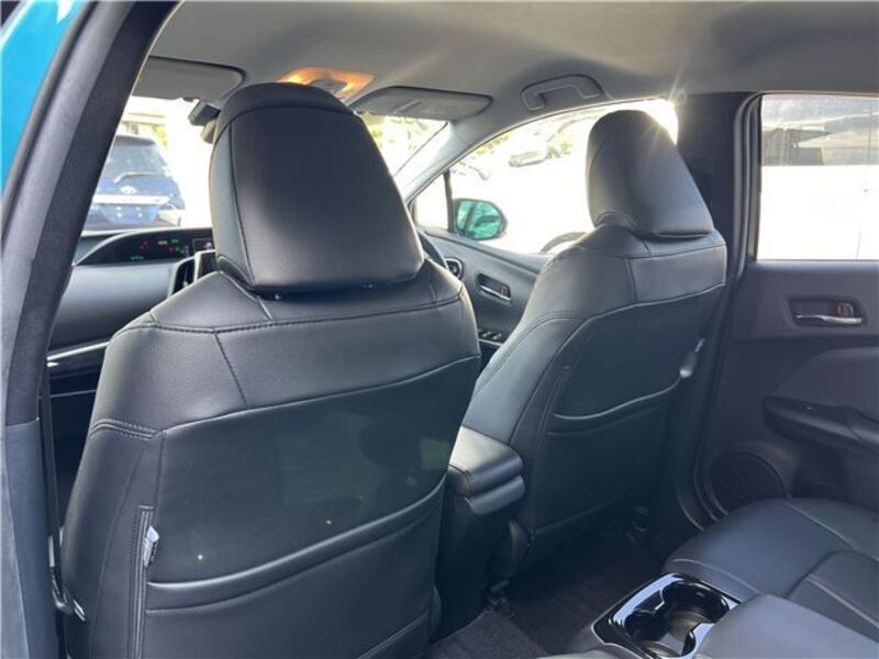 PRIUS PHV