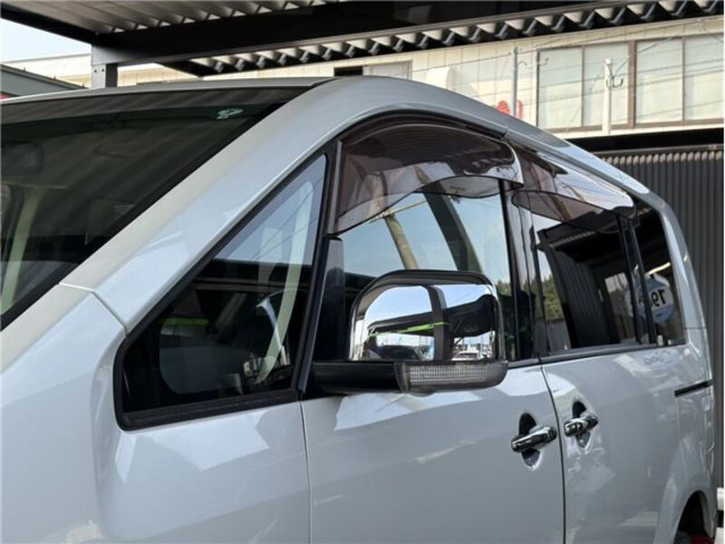 DELICA D5