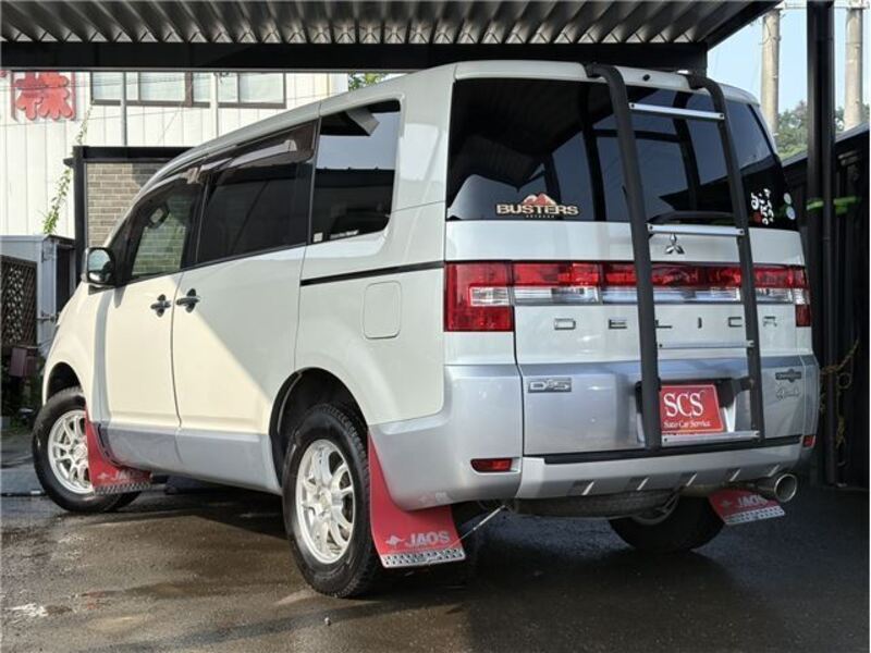 DELICA D5