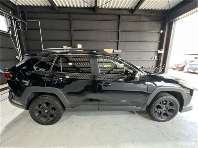 RAV4