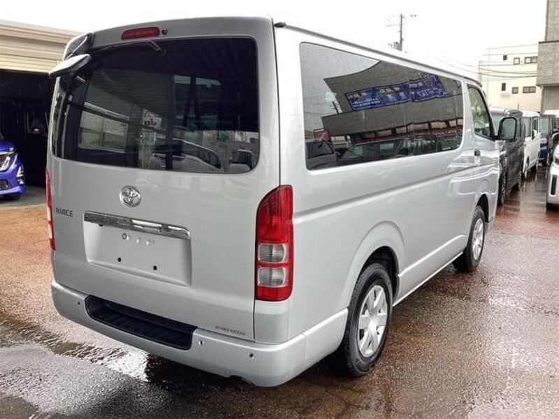 HIACE VAN