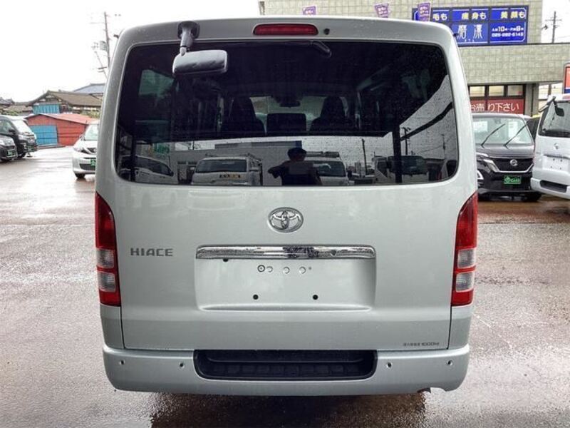 HIACE VAN