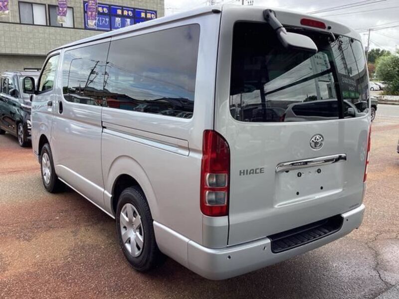 HIACE VAN