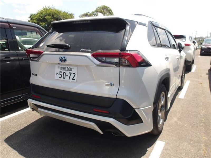 RAV4