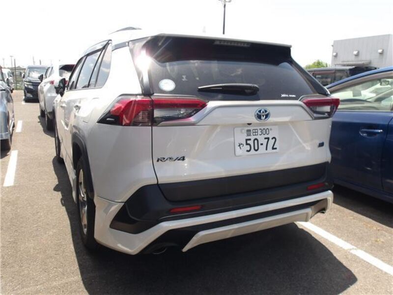 RAV4