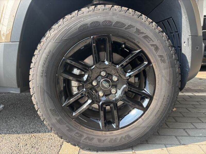DEFENDER