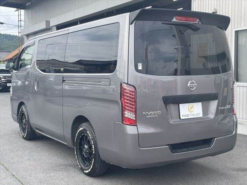 NV350 CARAVAN