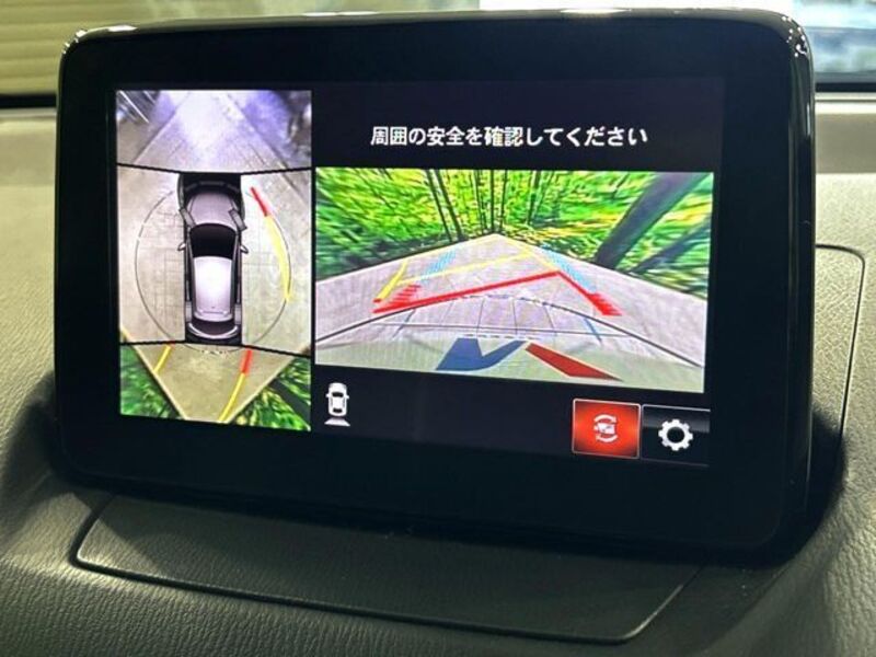 MAZDA2