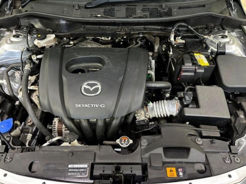 MAZDA2