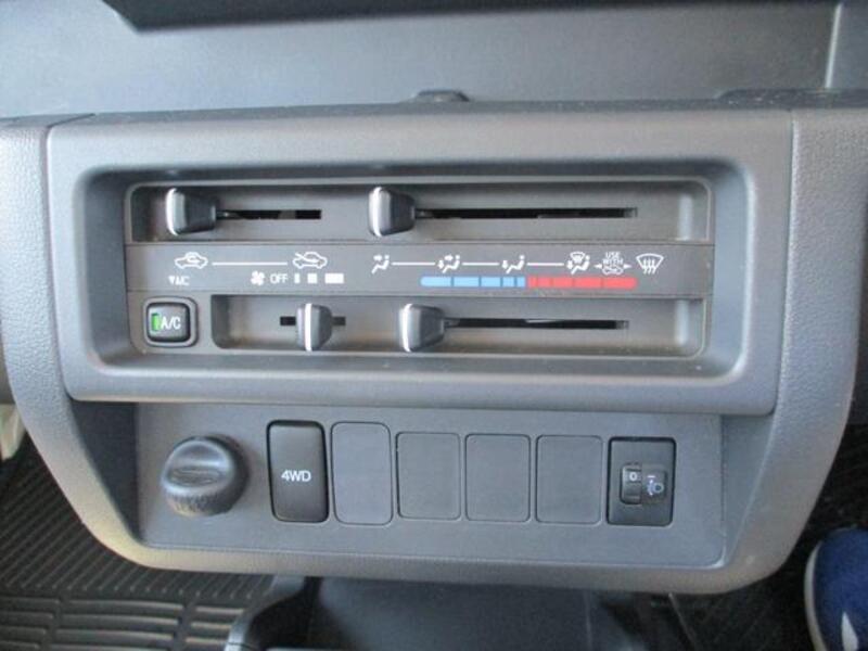 PIXIS TRUCK