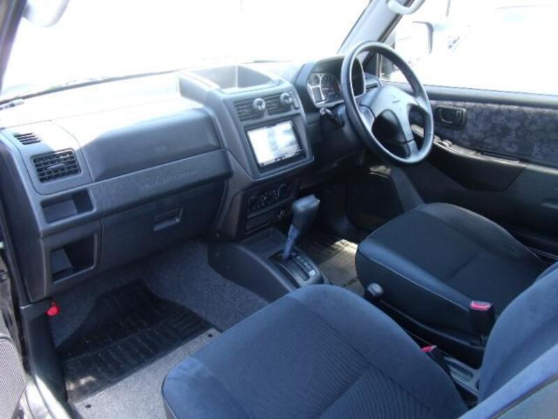 PAJERO MINI
