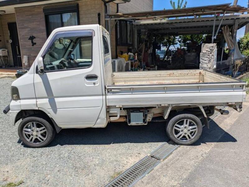 MINICAB TRUCK