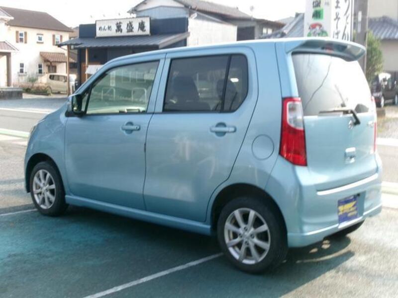 WAGON R