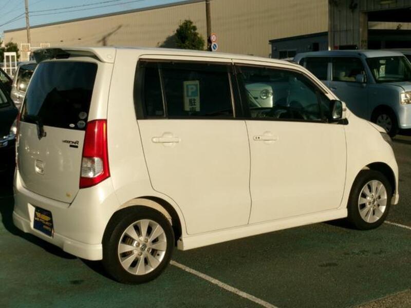 WAGON R