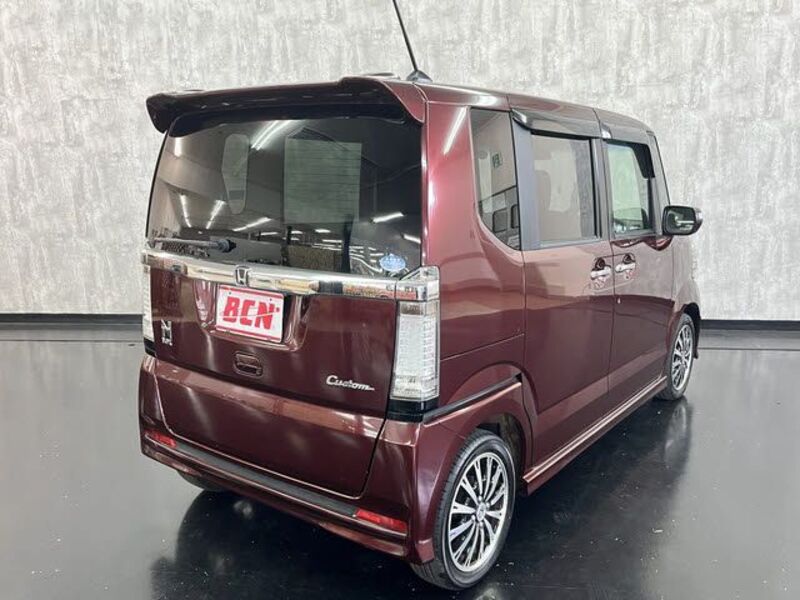 N BOX CUSTOM