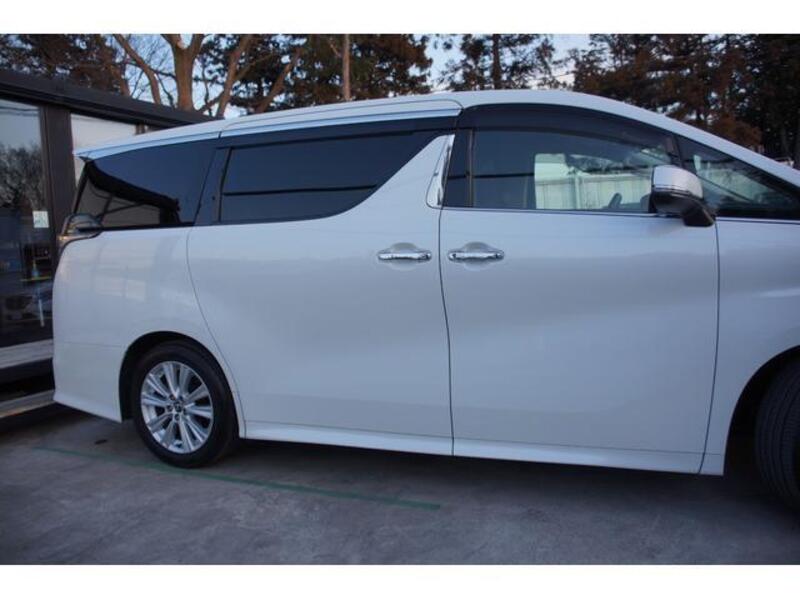 VELLFIRE